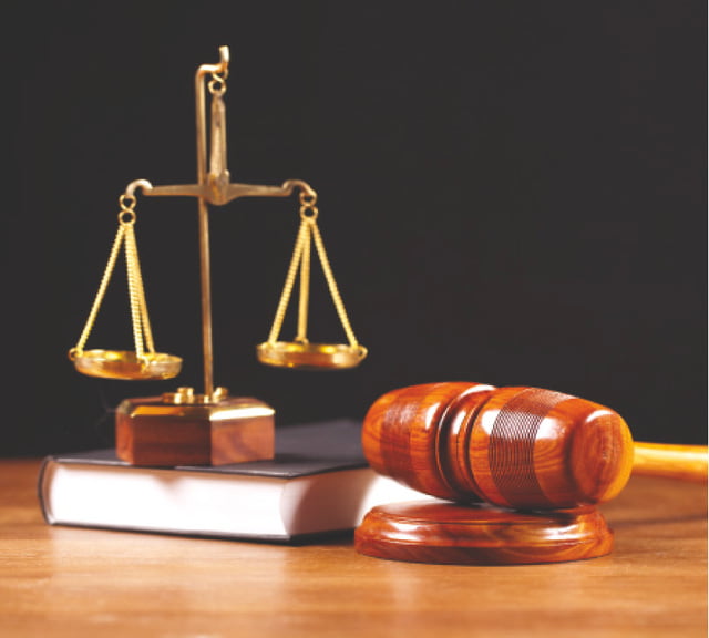 أجمل ما قيل في مهنة المحاماة ودورها في تحقيق العدالة .